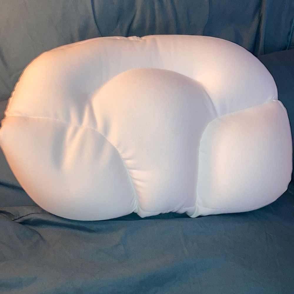 Cloud pillow - neck support -